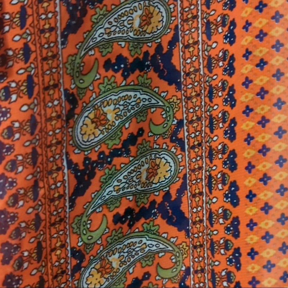 Francesca's Bird Cage sheer orange Paisley boho open front top batwing kimono - Picture 7 of 8